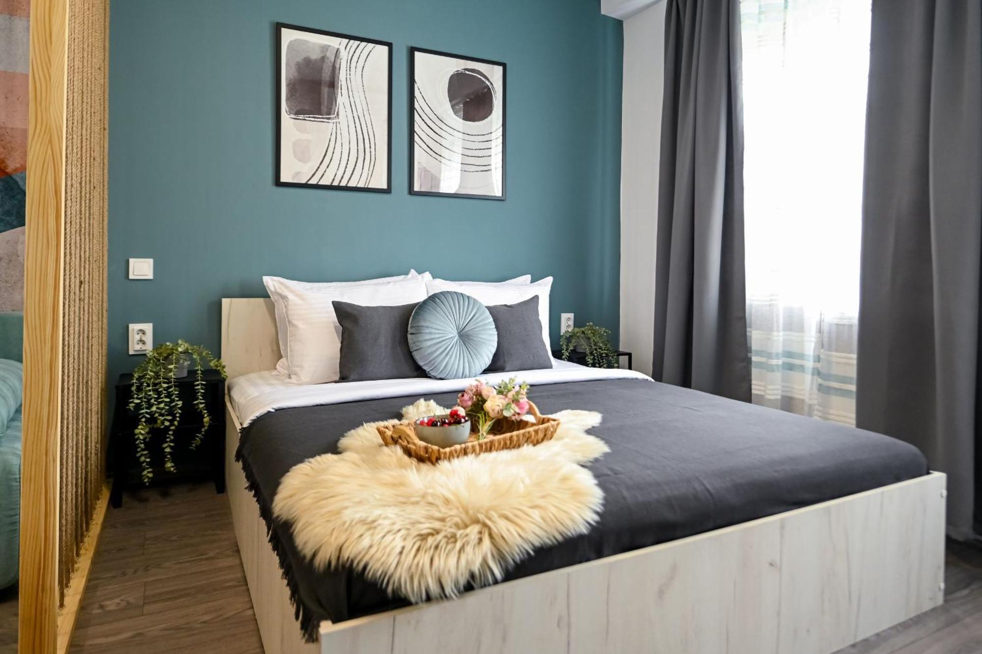 Old Town Charm - Modern & Comfortable Accommodation In The Heart Of The City Bukares Bagian luar foto